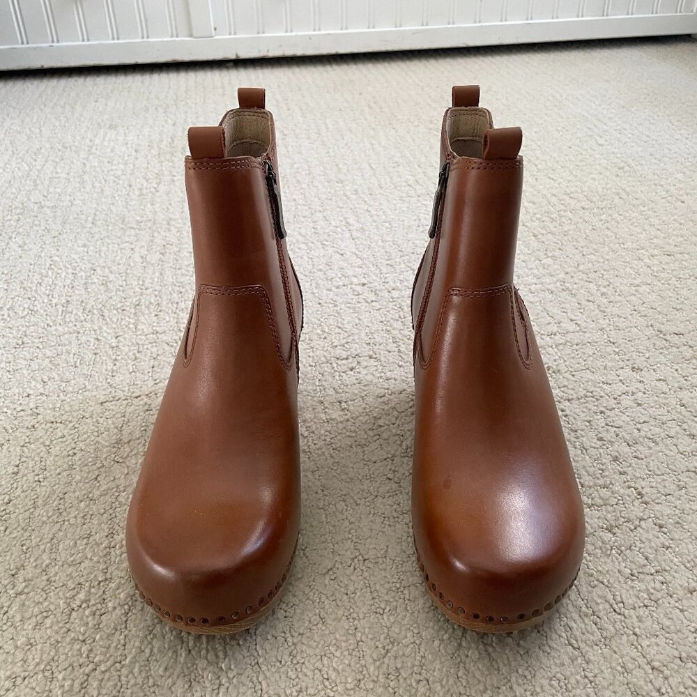 Brown Leather Dansko Clogs Size 37